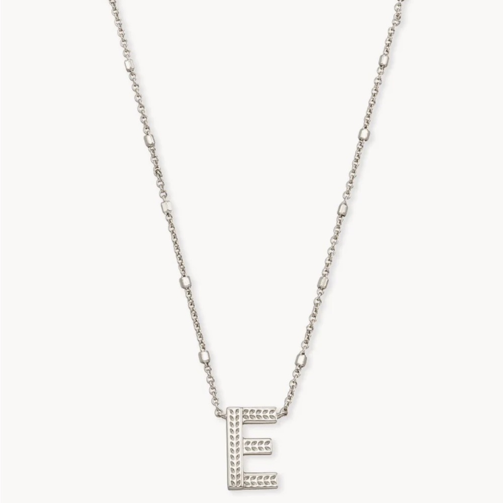 Kendra Scott “E” necklace. Hardly worn. Perfect for Christmas or Birthday!